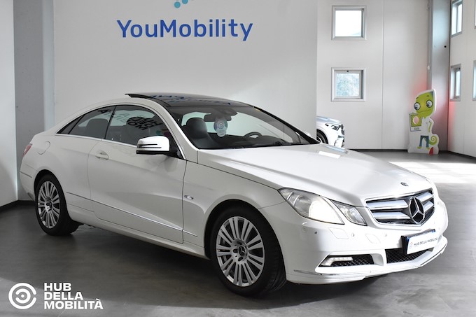 MERCEDES-BENZ E 220 CDI Coupé BlueEFFICIENCY Avantgarde